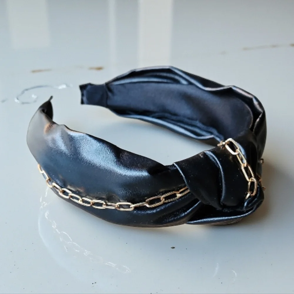 Knotted Chain Headband